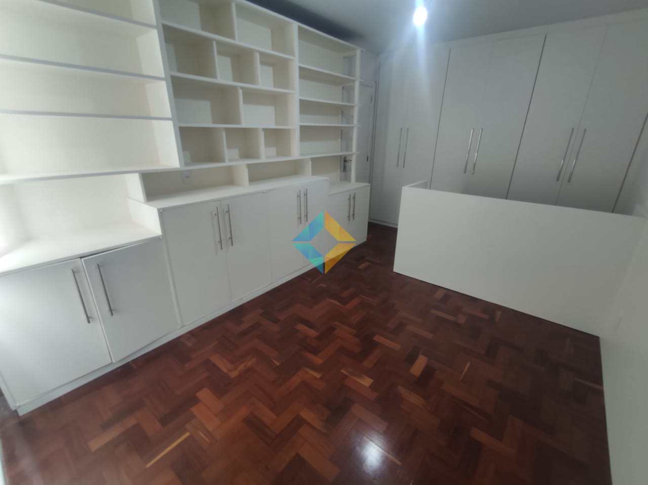 Apartamento à venda com 3 quartos, 140m² - Foto 37