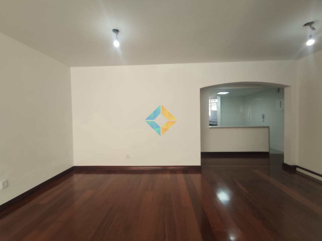 Apartamento à venda com 3 quartos, 140m² - Foto 9