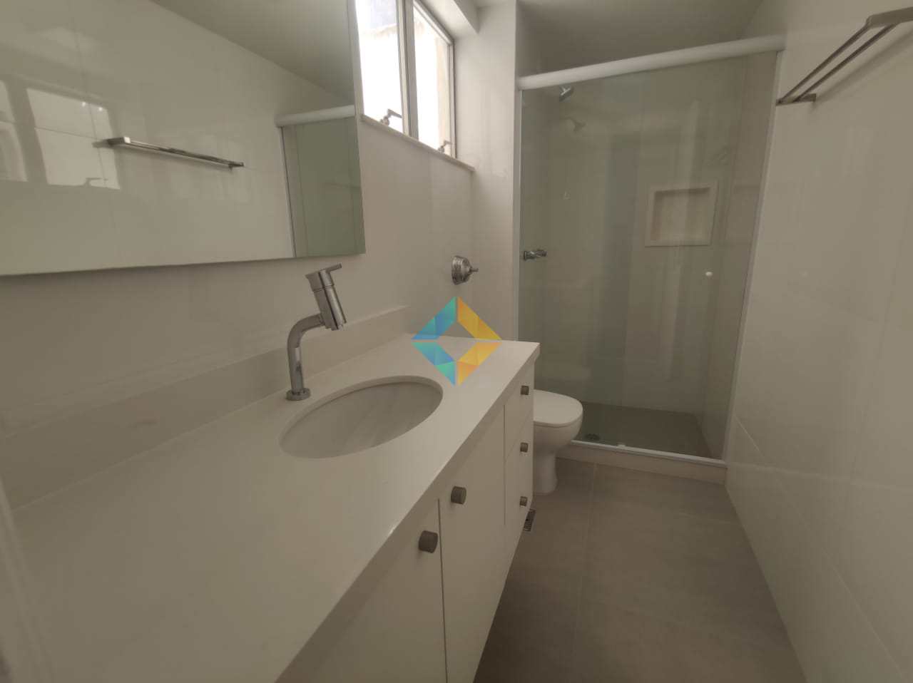 Apartamento à venda com 3 quartos, 140m² - Foto 28