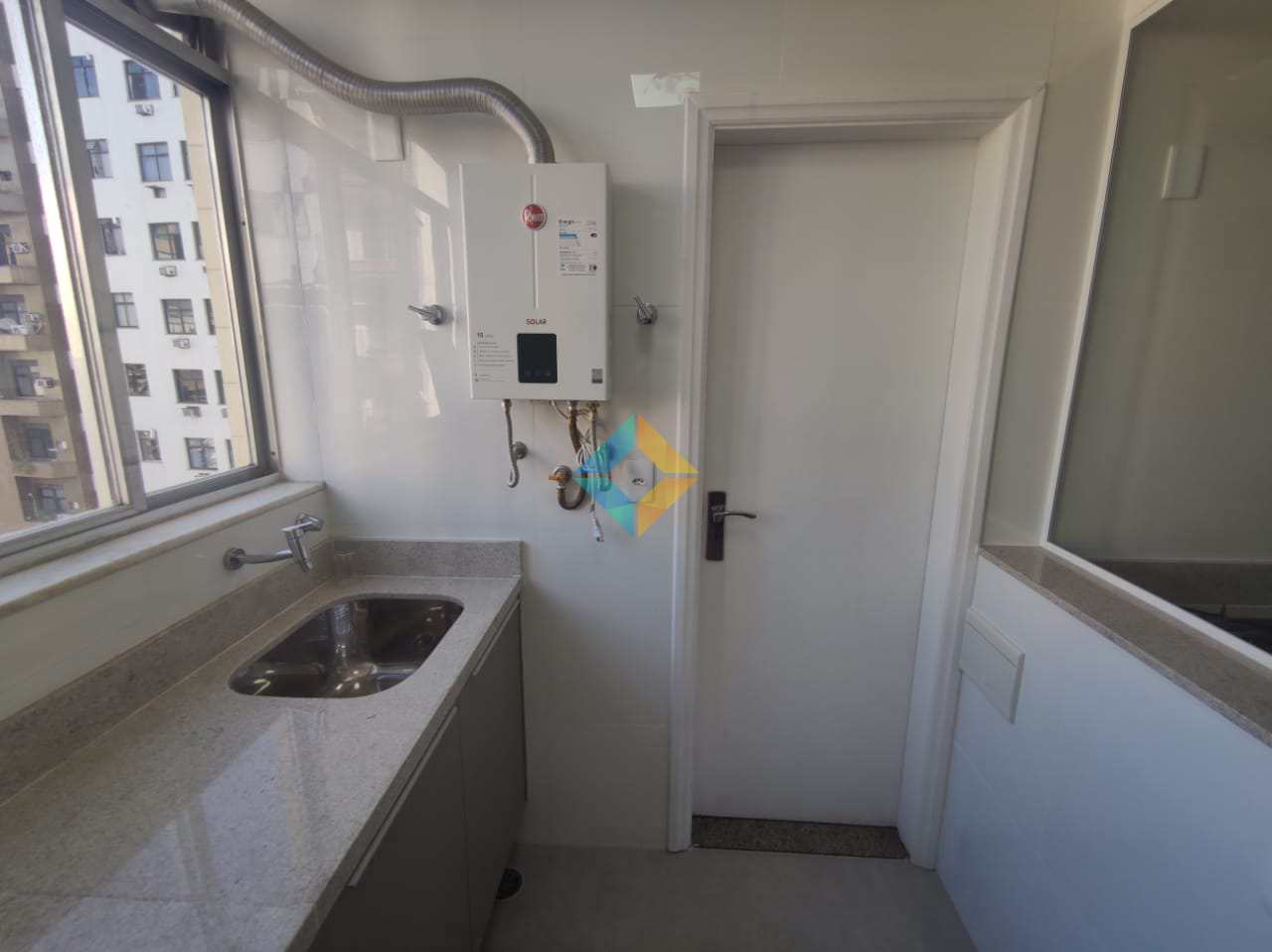 Apartamento à venda com 3 quartos, 140m² - Foto 25