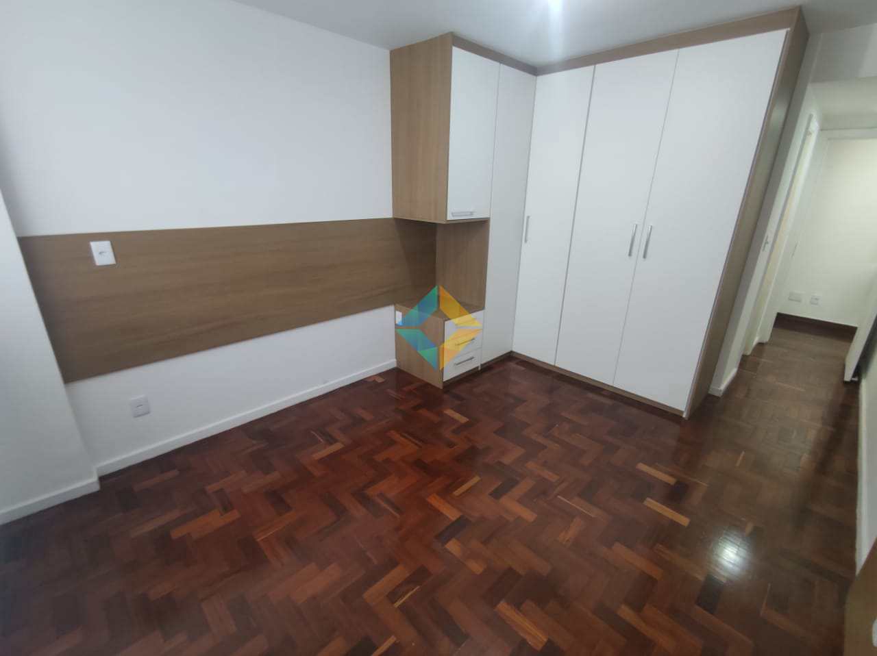 Apartamento à venda com 3 quartos, 140m² - Foto 34