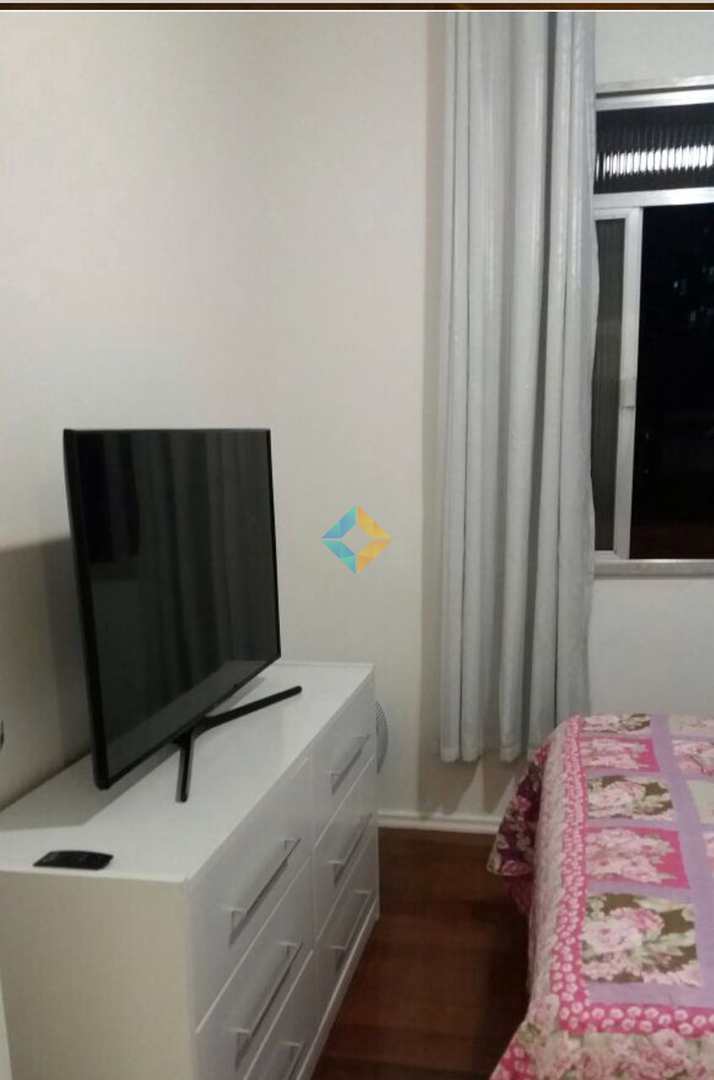 Apartamento à venda com 2 quartos, 77m² - Foto 6