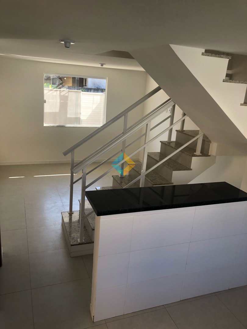 Casa à venda com 3 quartos, 95m² - Foto 7