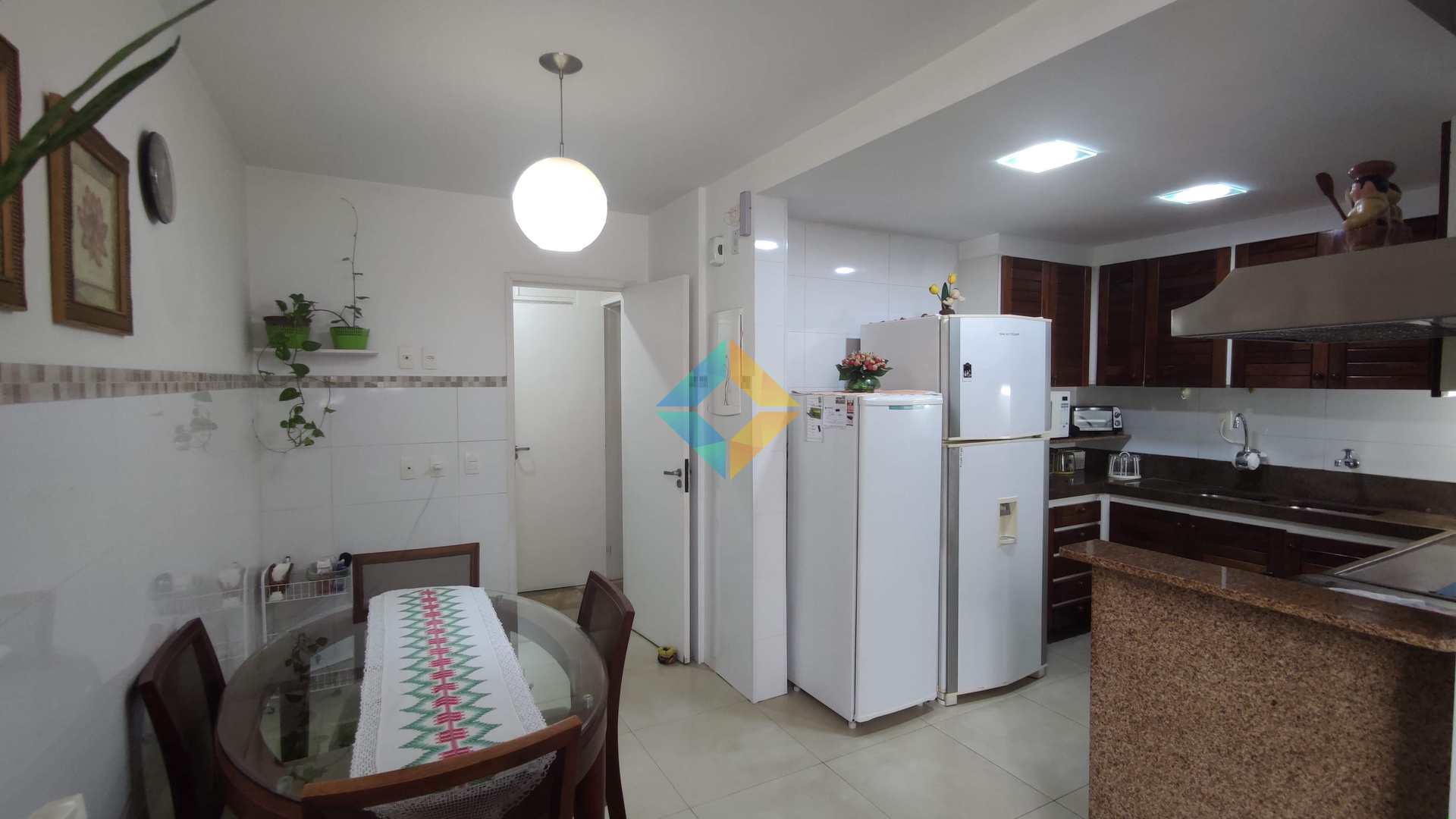 Apartamento à venda com 3 quartos, 140m² - Foto 7