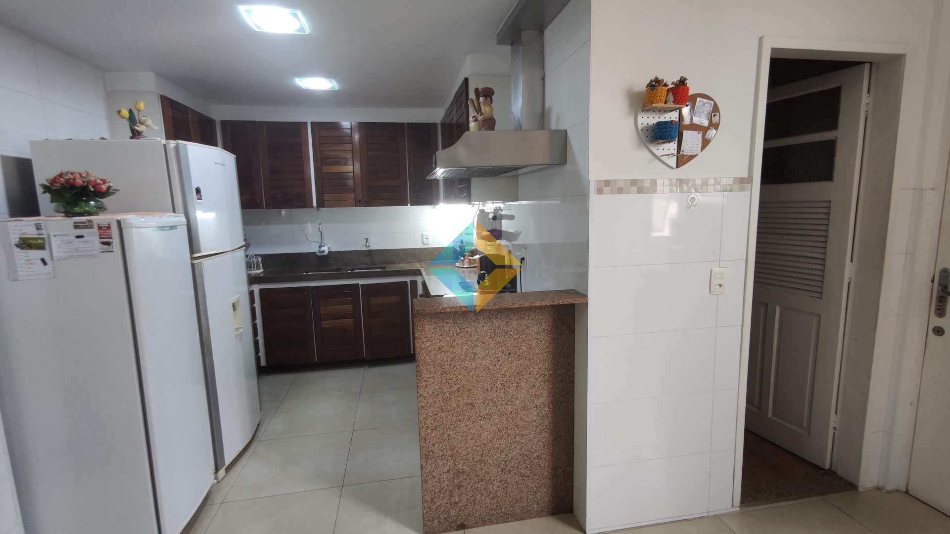 Apartamento à venda com 3 quartos, 140m² - Foto 25