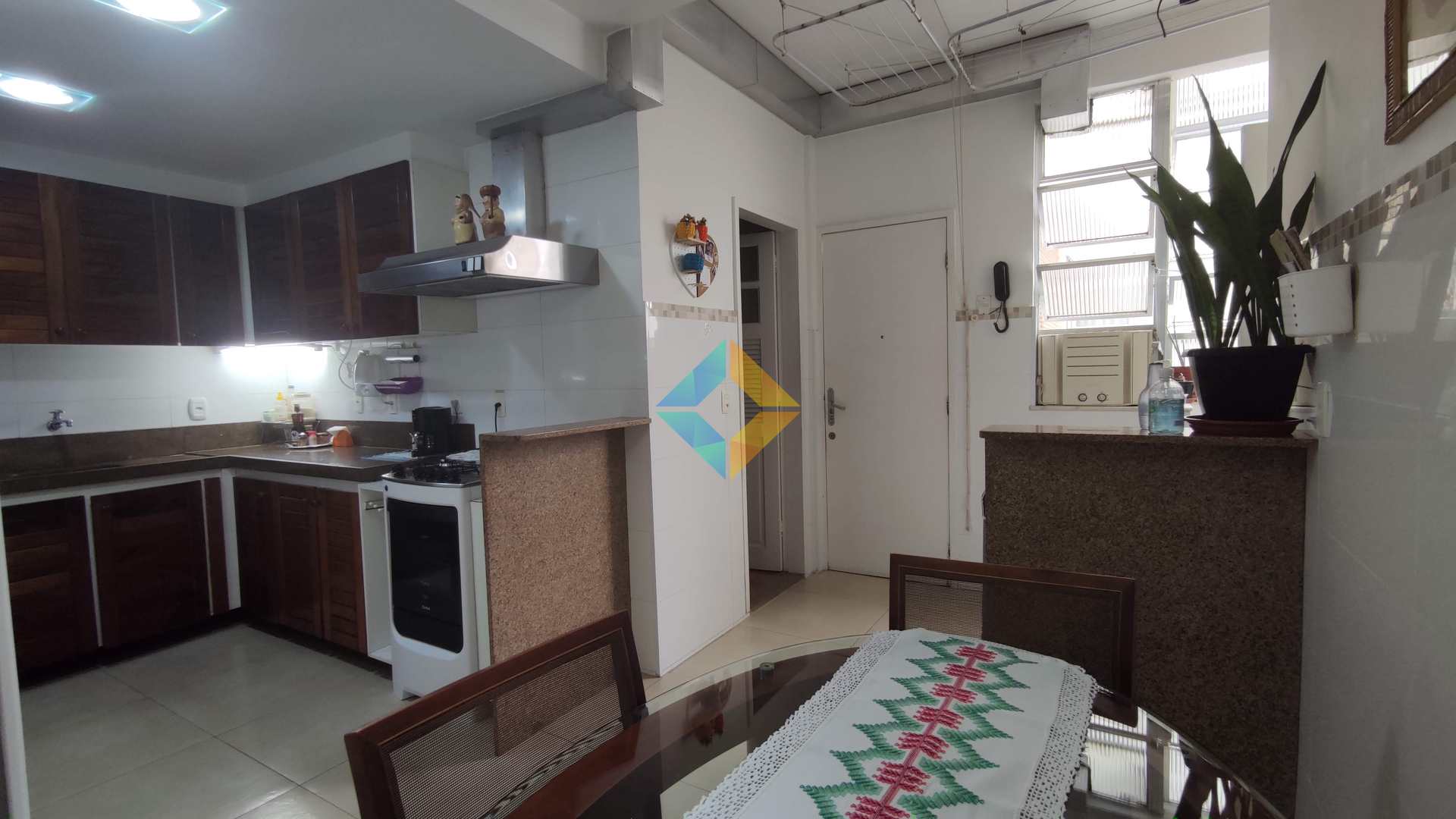 Apartamento à venda com 3 quartos, 140m² - Foto 8