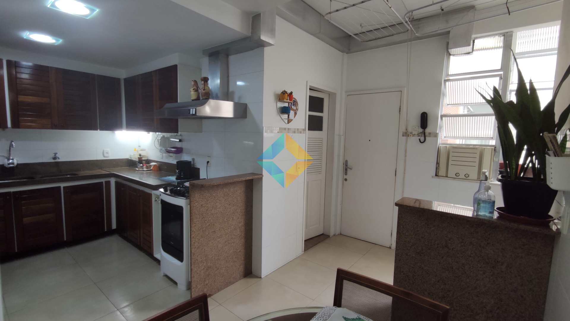 Apartamento à venda com 3 quartos, 140m² - Foto 10