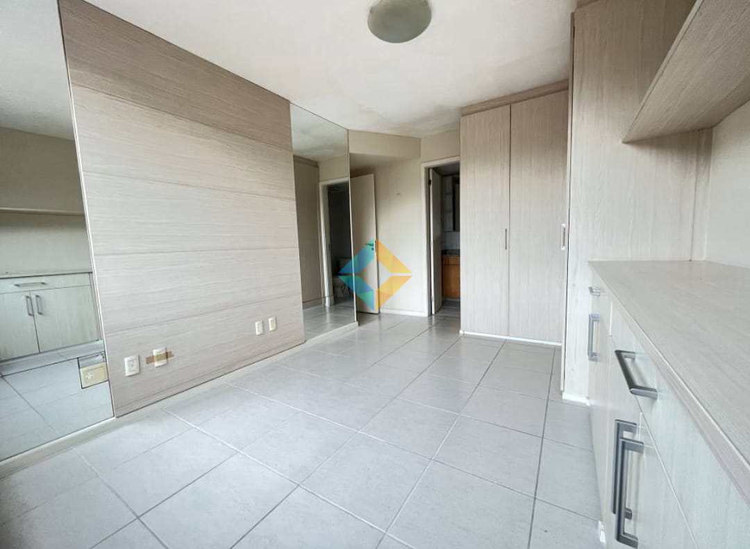 Apartamento à venda com 2 quartos, 75m² - Foto 10