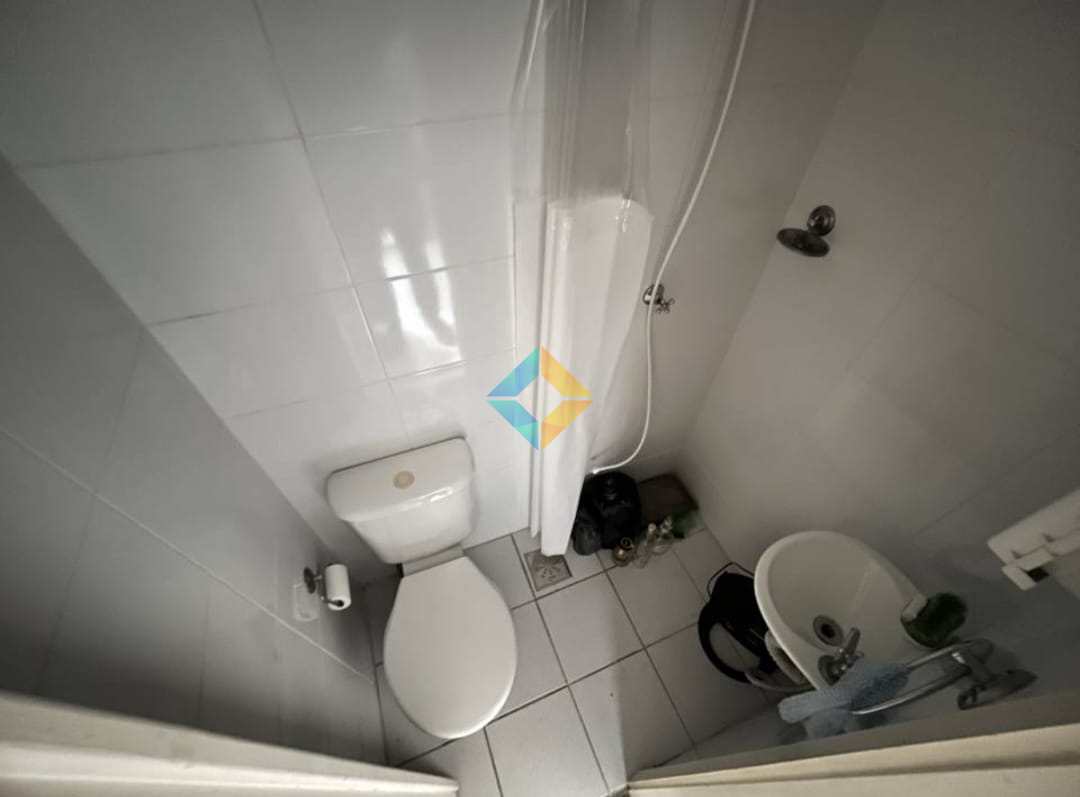 Apartamento à venda com 2 quartos, 75m² - Foto 12