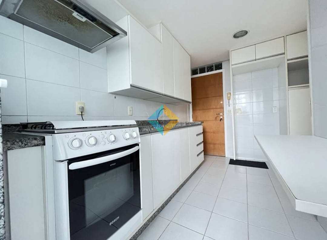 Apartamento à venda com 2 quartos, 75m² - Foto 16