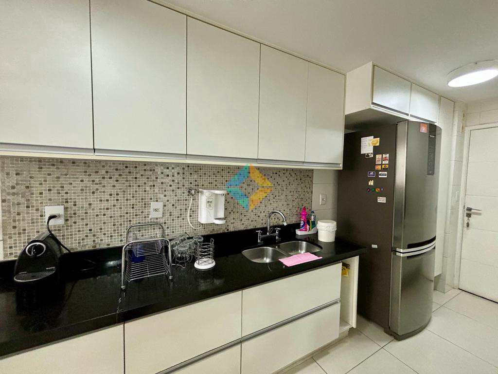 Apartamento à venda com 3 quartos, 160m² - Foto 23