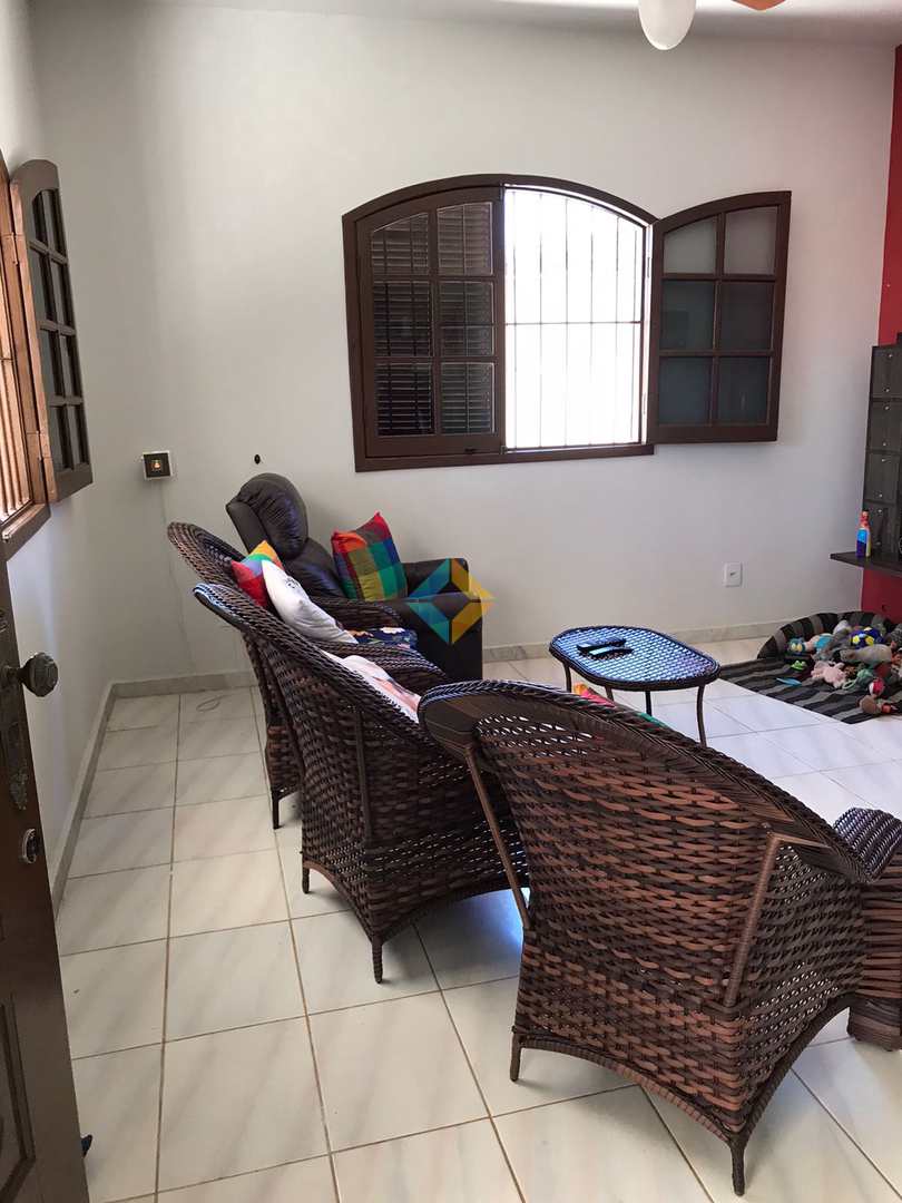 Casa à venda com 4 quartos, 300m² - Foto 37