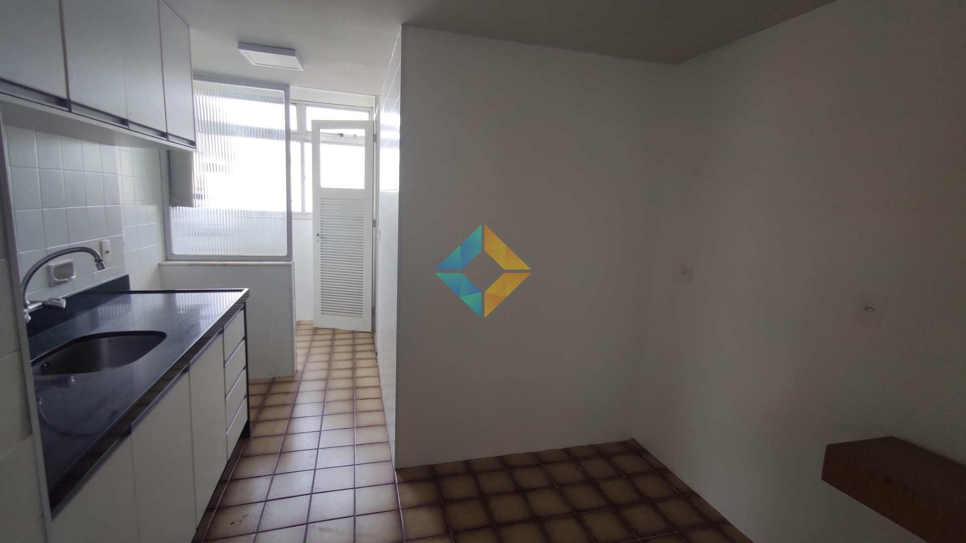 Apartamento à venda com 2 quartos, 85m² - Foto 14