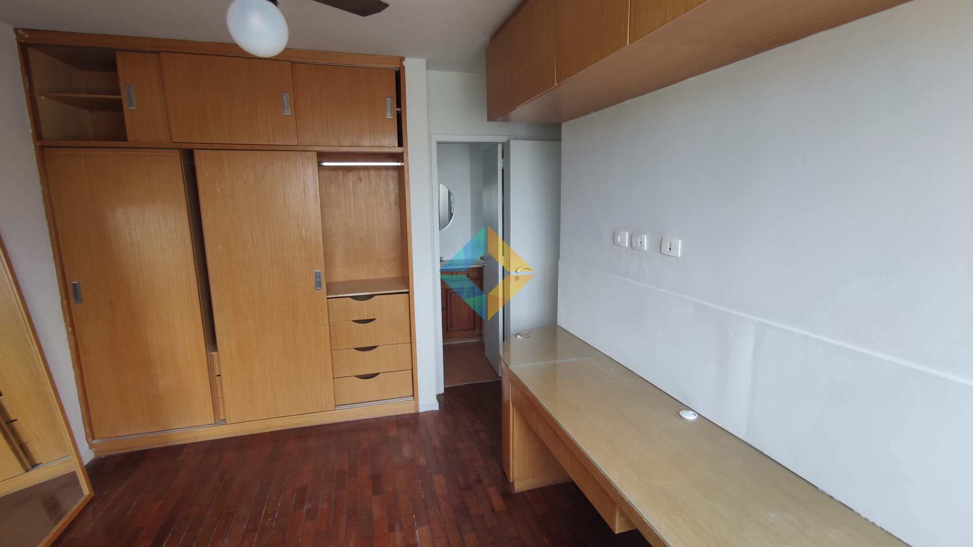 Apartamento à venda com 2 quartos, 85m² - Foto 10