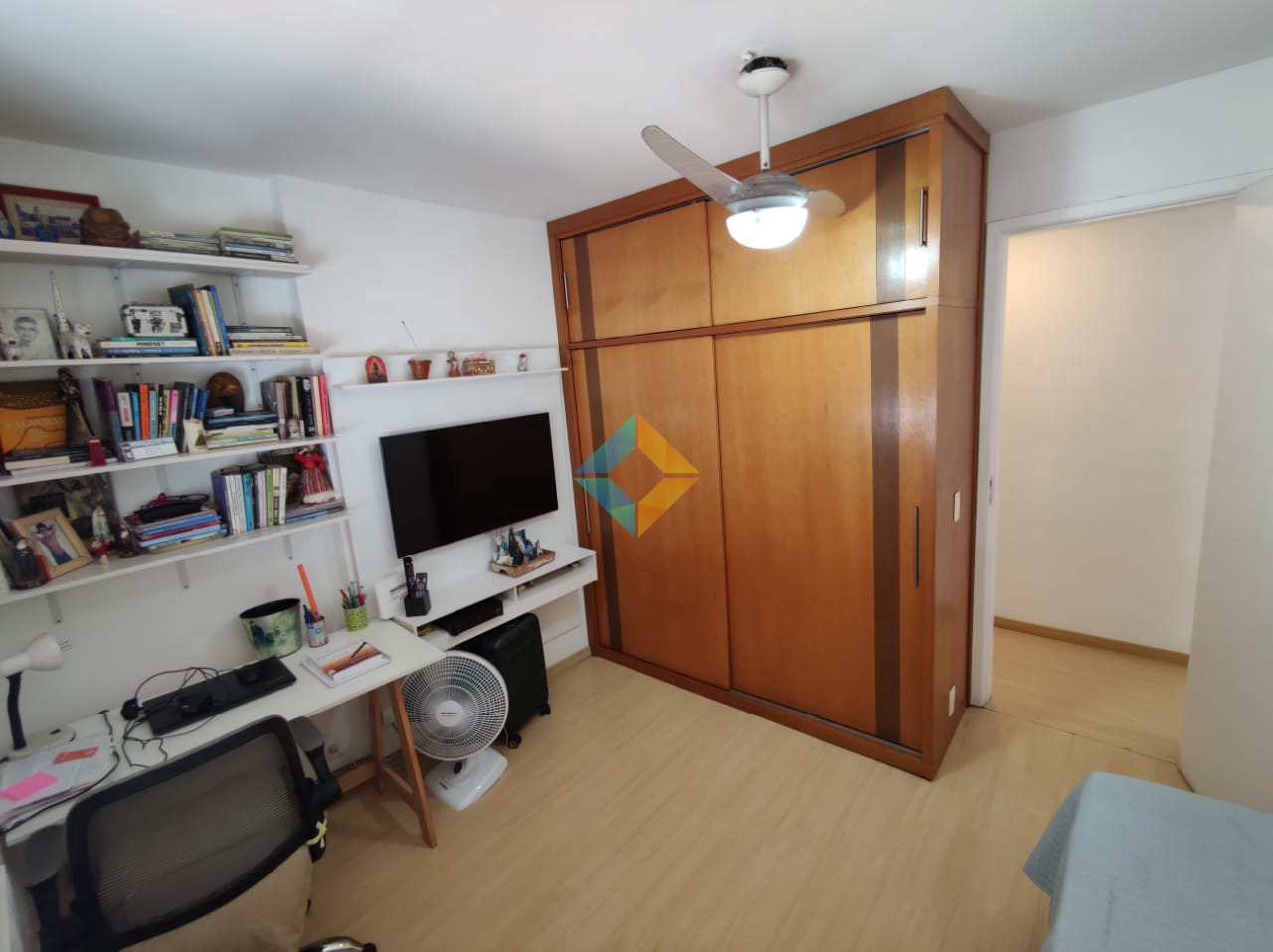 Apartamento à venda com 2 quartos, 78m² - Foto 9