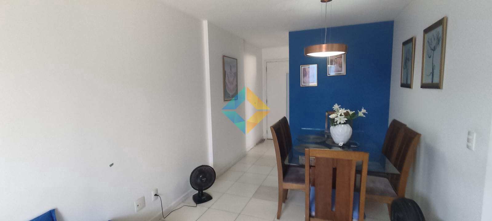 Apartamento à venda com 3 quartos, 70m² - Foto 2