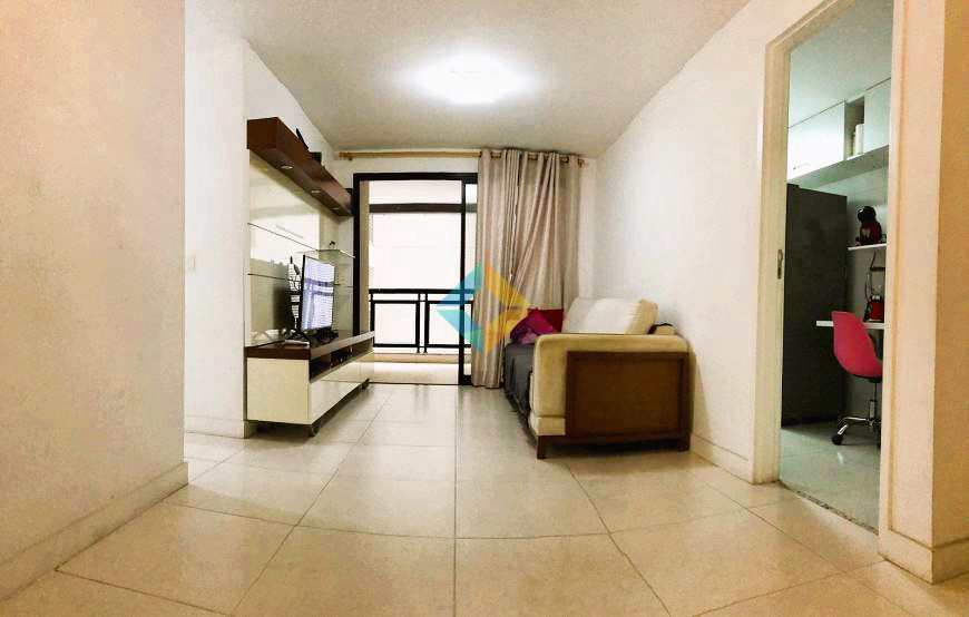 Apartamento à venda com 3 quartos, 93m² - Foto 3