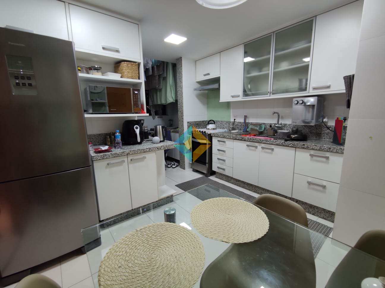 Apartamento para alugar com 3 quartos, 125m² - Foto 26