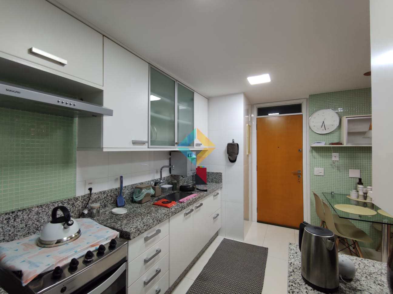 Apartamento para alugar com 3 quartos, 125m² - Foto 25