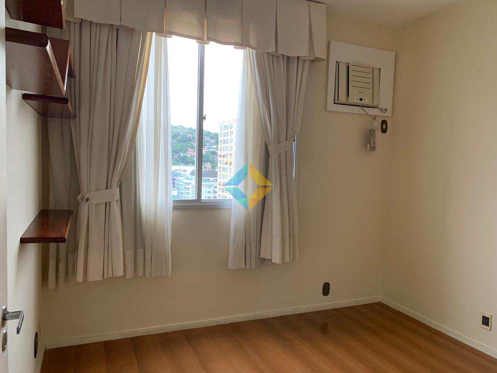 Apartamento à venda com 2 quartos, 81m² - Foto 3