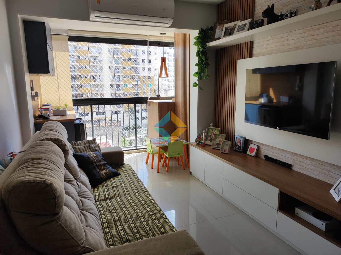 Apartamento à venda com 3 quartos, 80m² - Foto 1