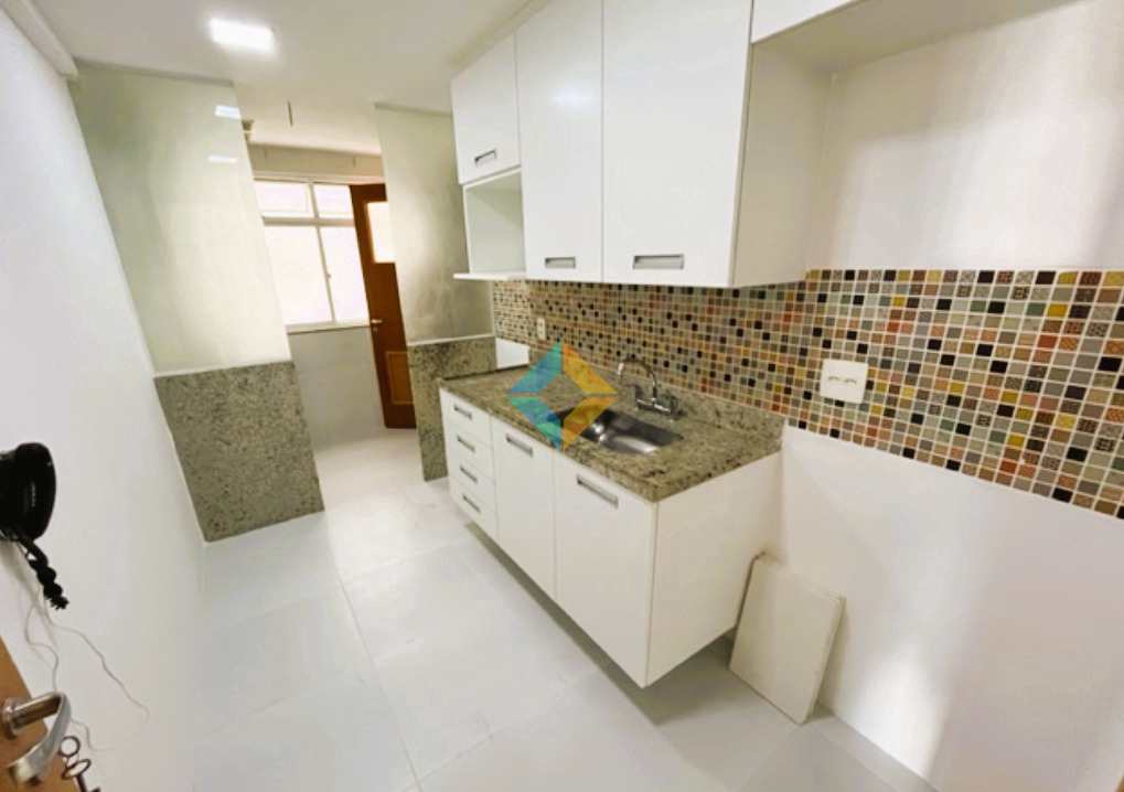 Apartamento à venda com 2 quartos, 80m² - Foto 10