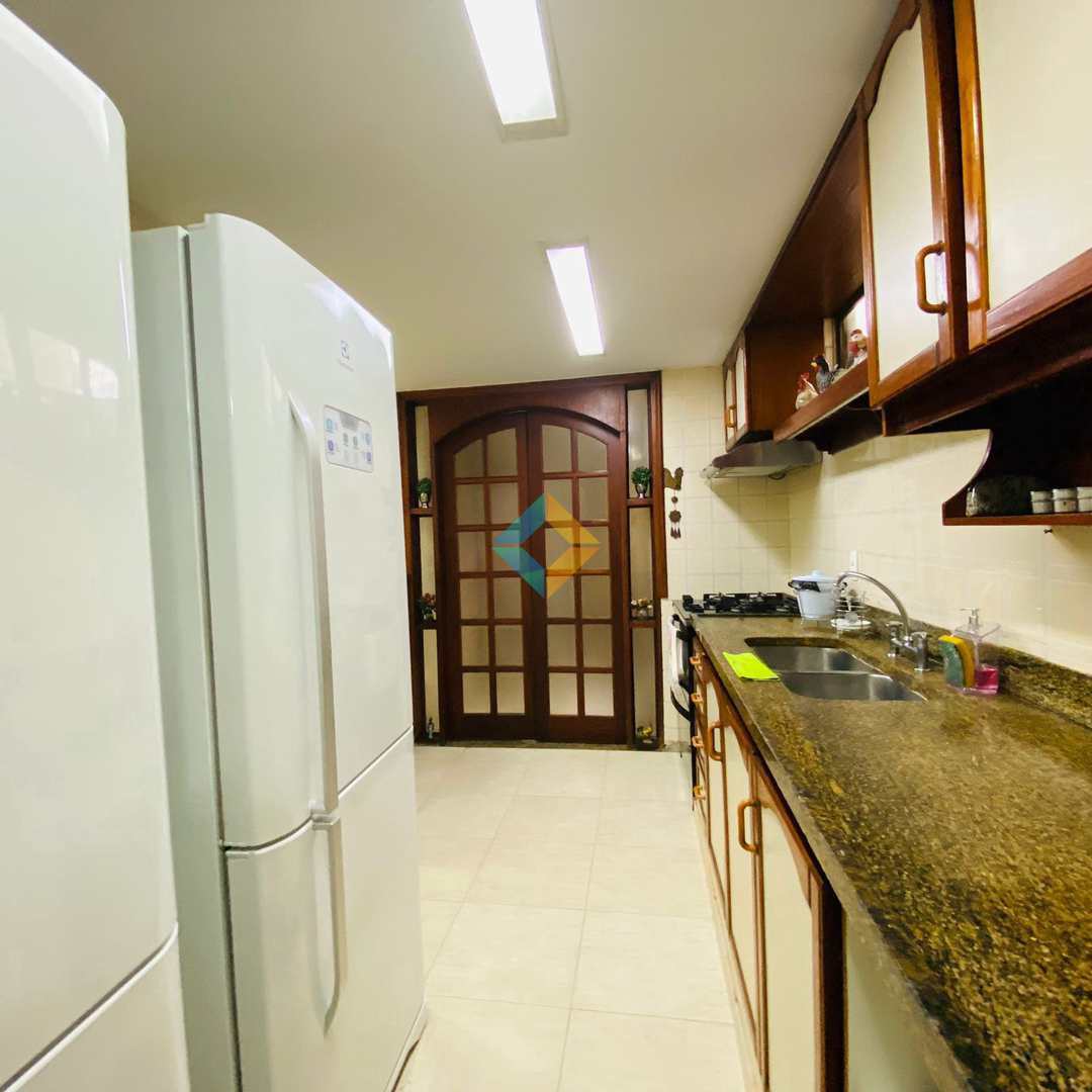 Apartamento à venda com 3 quartos, 340m² - Foto 26