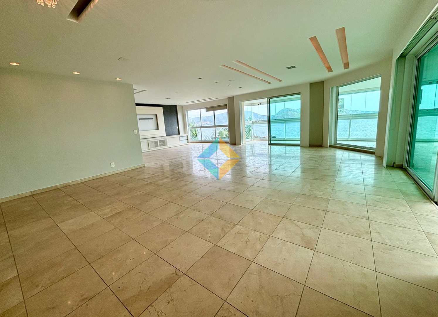 Apartamento para alugar com 5 quartos, 420m² - Foto 8