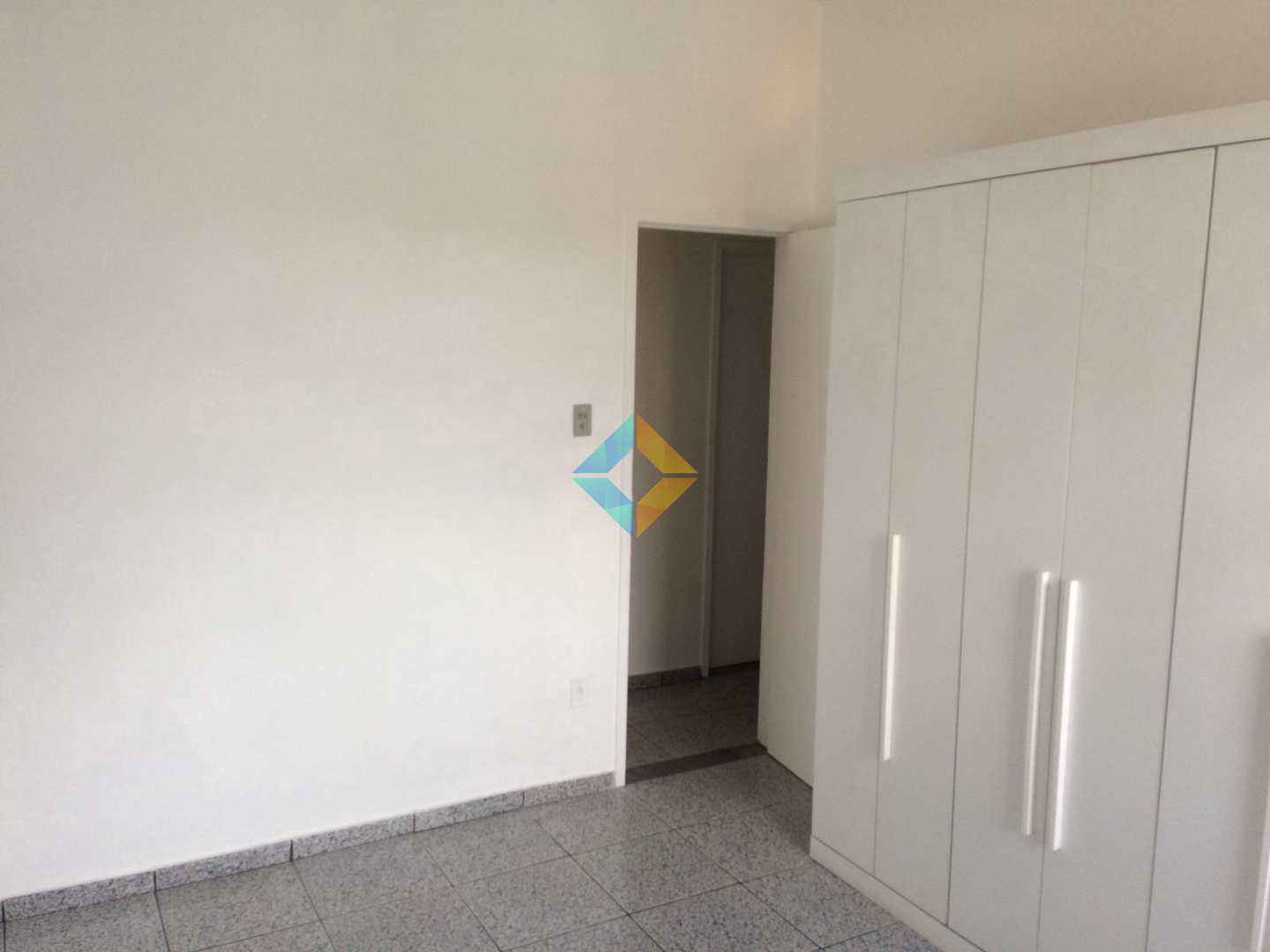 Apartamento à venda com 3 quartos, 90m² - Foto 8