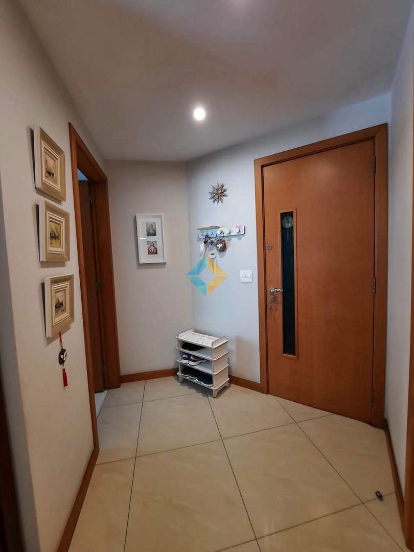 Apartamento à venda com 3 quartos, 125m² - Foto 13