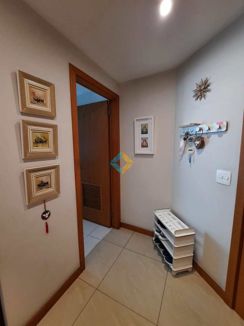 Apartamento à venda com 3 quartos, 125m² - Foto 12