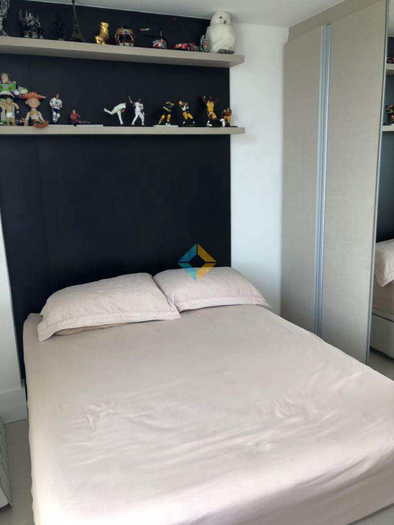 Apartamento à venda com 3 quartos, 195m² - Foto 7