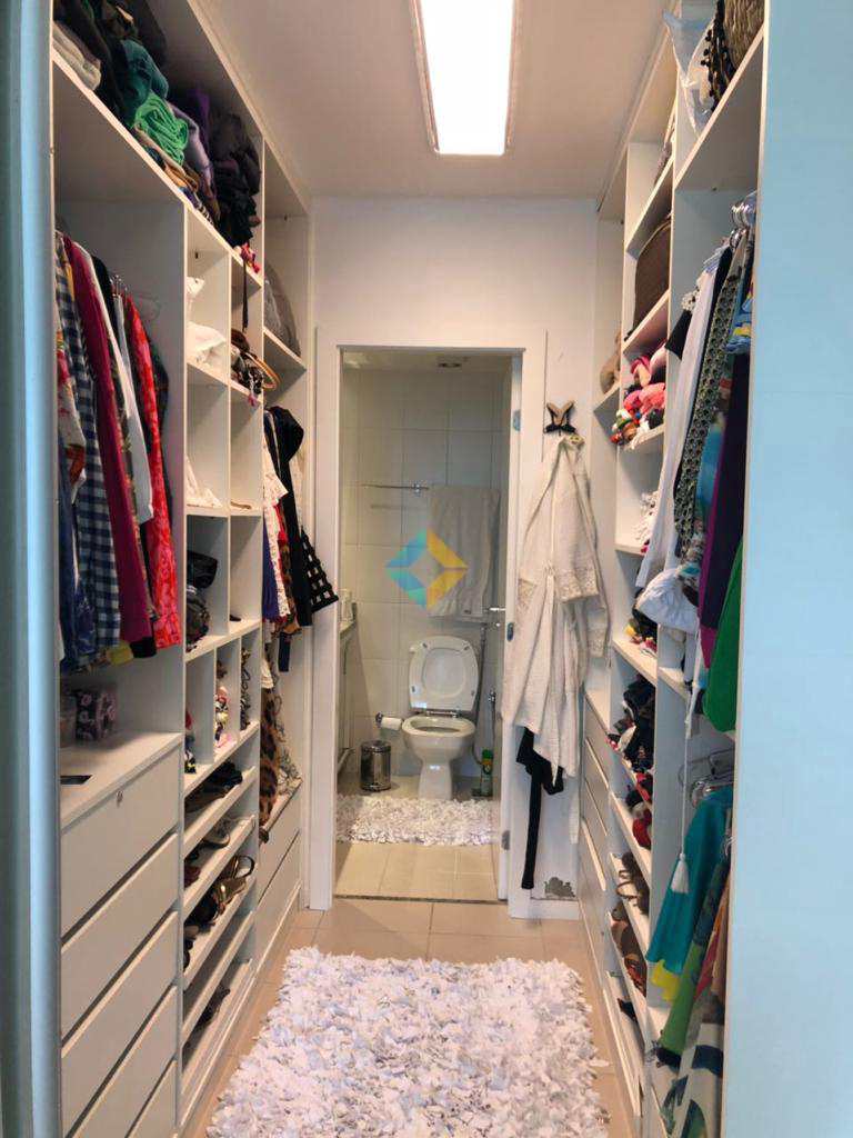 Apartamento à venda com 3 quartos, 195m² - Foto 4