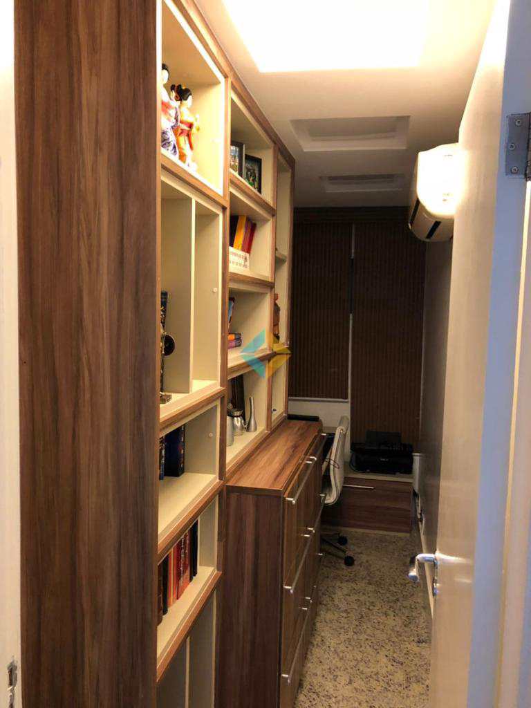 Apartamento à venda com 3 quartos, 195m² - Foto 10