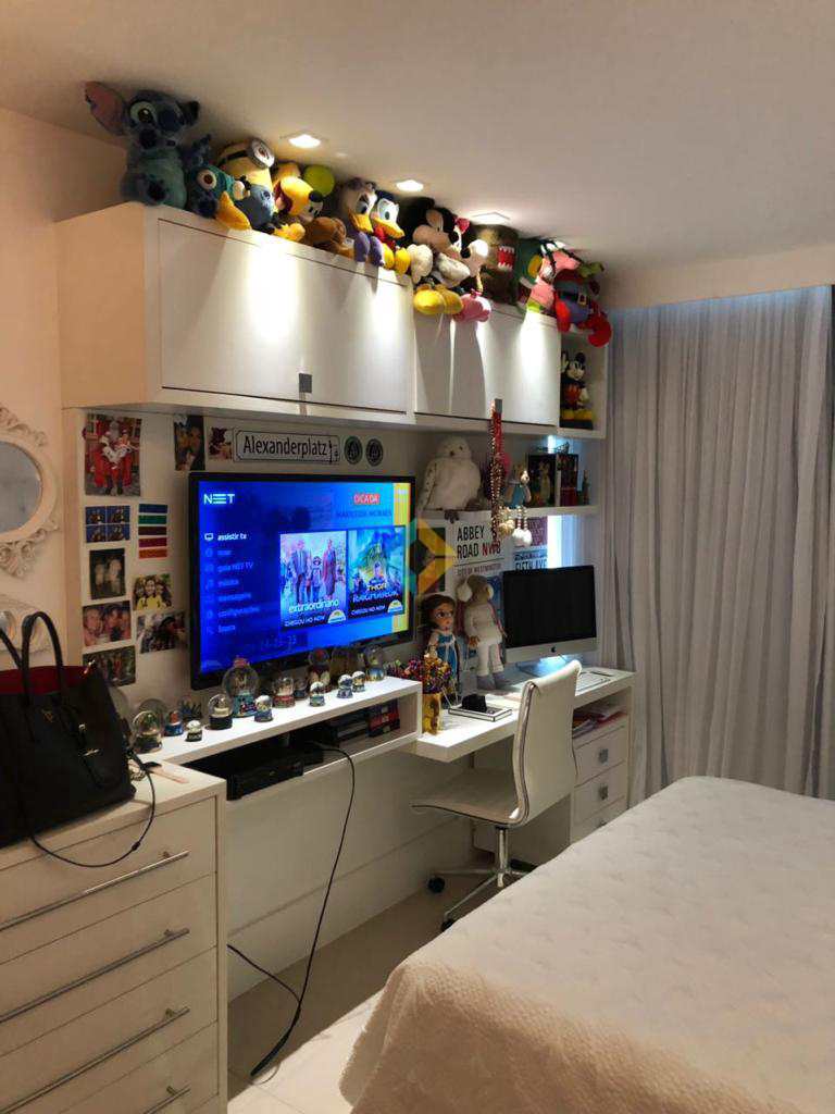 Apartamento à venda com 3 quartos, 195m² - Foto 9