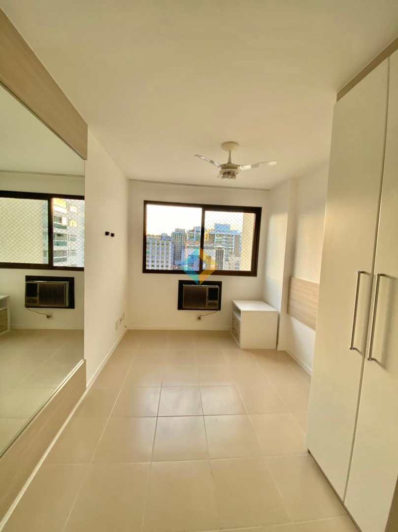 Apartamento à venda com 2 quartos, 70m² - Foto 13