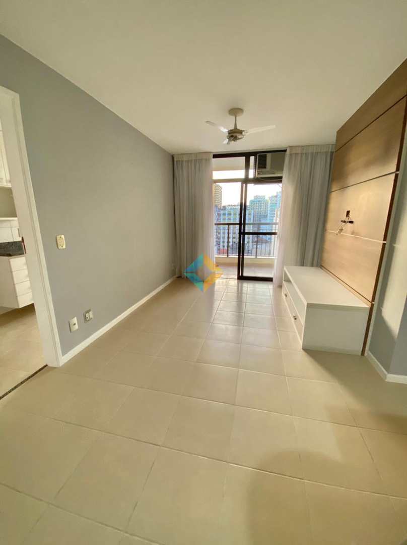 Apartamento à venda com 2 quartos, 70m² - Foto 10