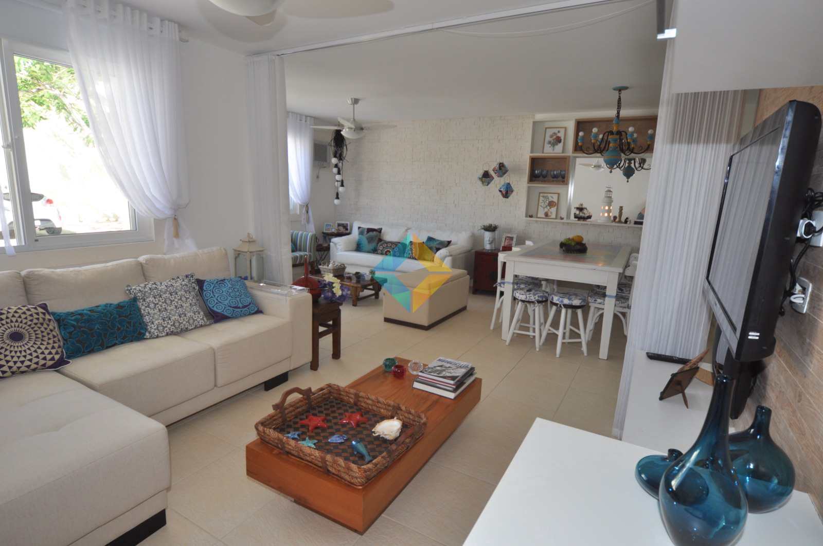 Casa à venda com 4 quartos, 150m² - Foto 4