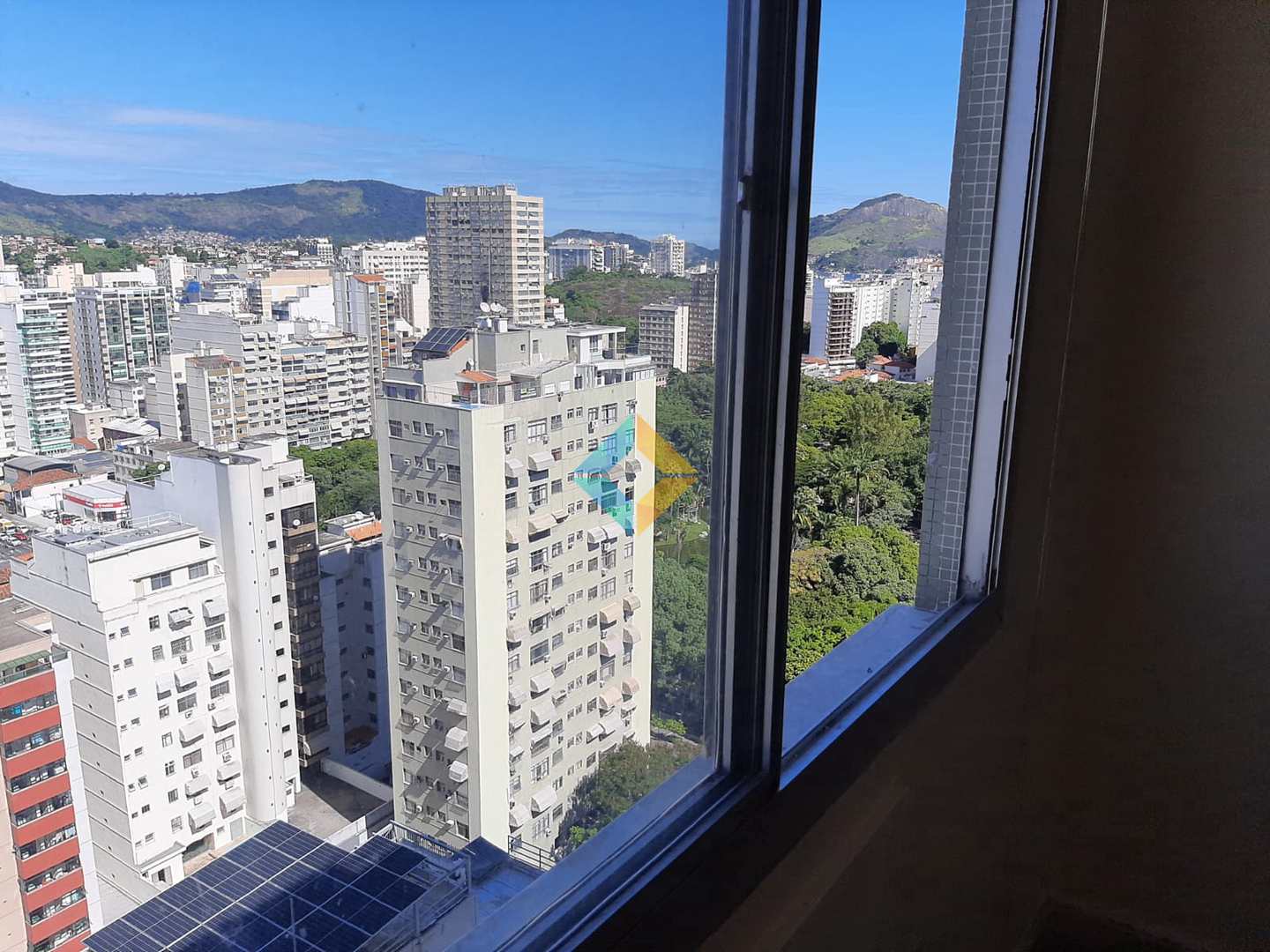 Apartamento à venda com 1 quarto, 66m² - Foto 13