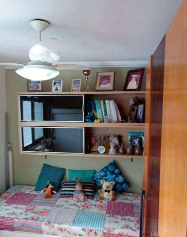 Apartamento à venda com 2 quartos, 76m² - Foto 10