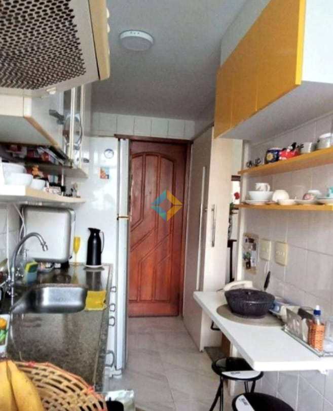 Apartamento à venda com 2 quartos, 76m² - Foto 15