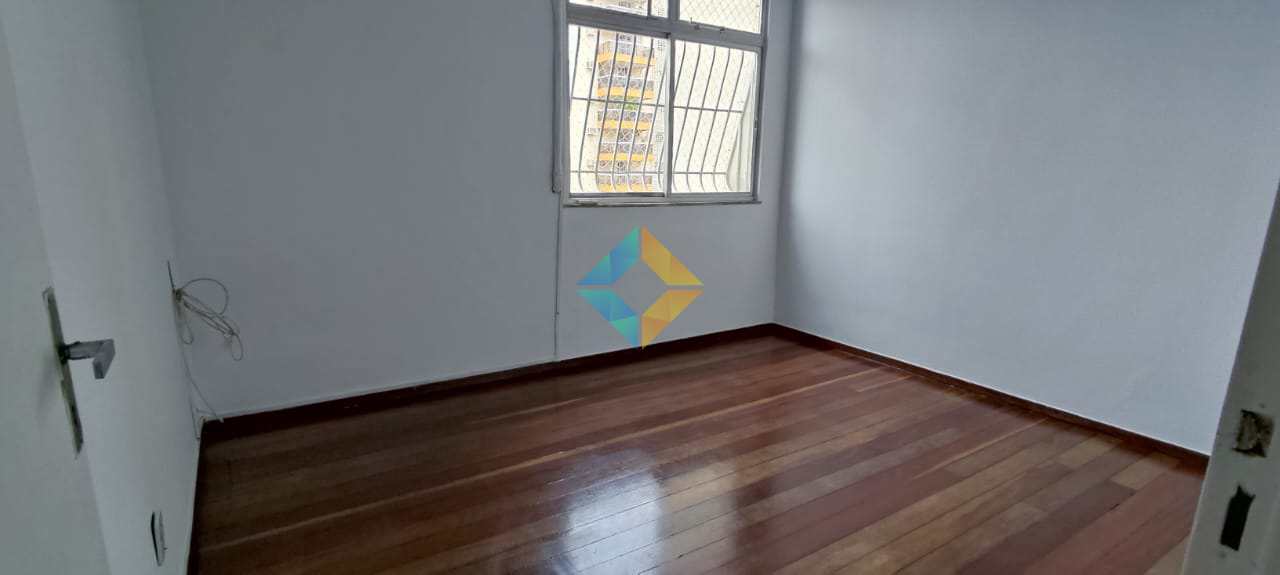 Apartamento à venda com 2 quartos, 70m² - Foto 6