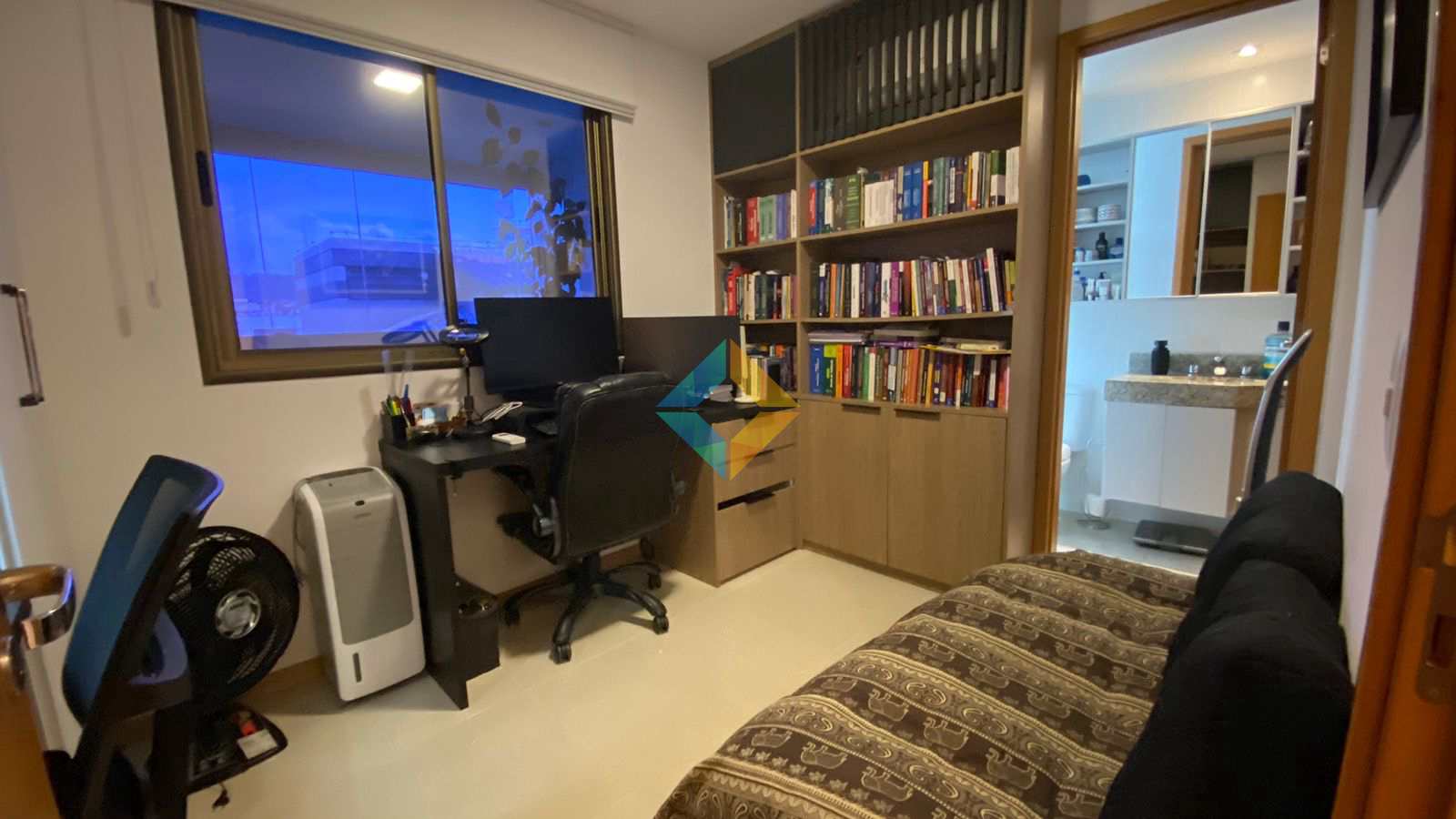 Apartamento à venda com 2 quartos, 70m² - Foto 8