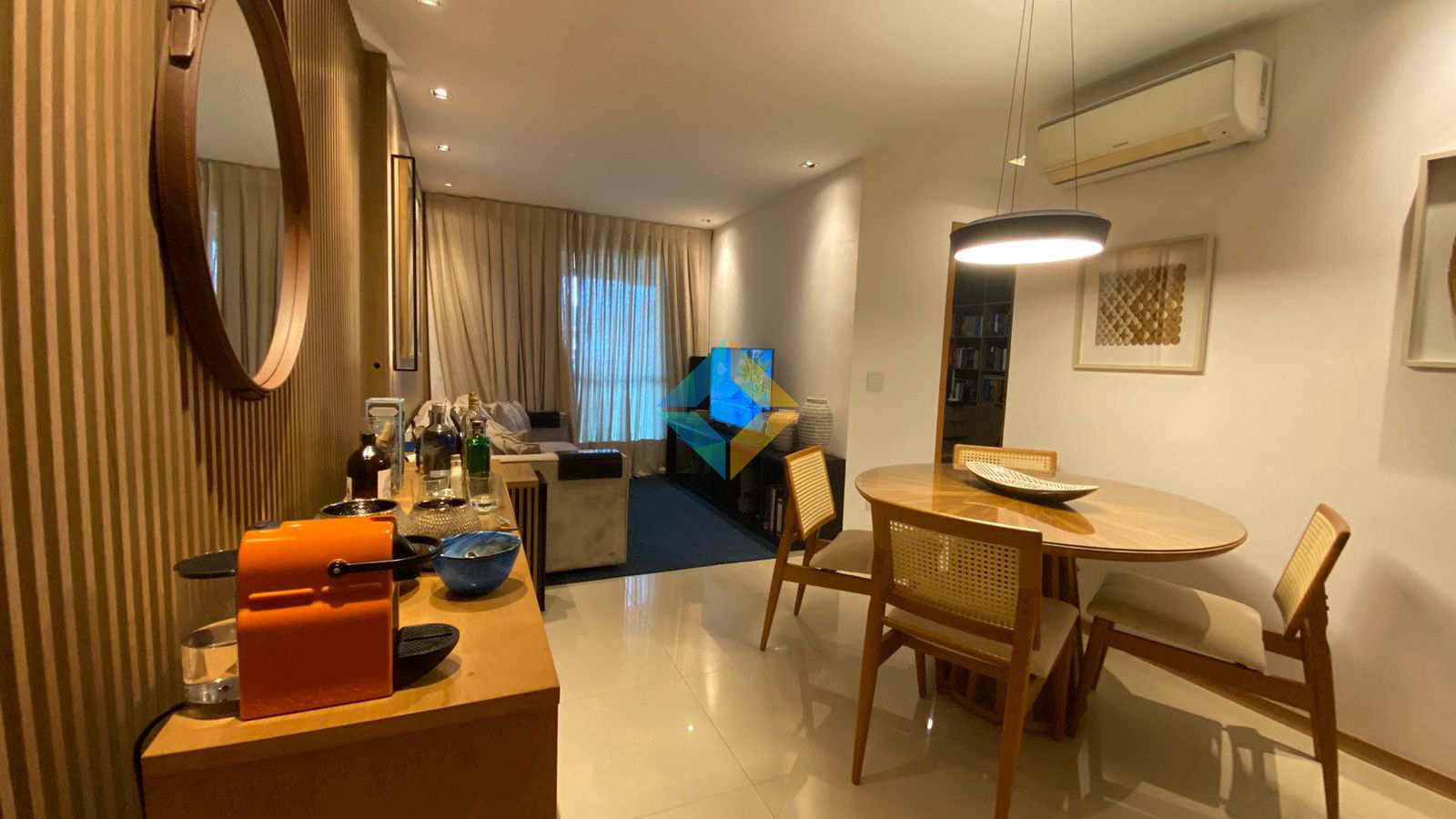 Apartamento à venda com 2 quartos, 70m² - Foto 5