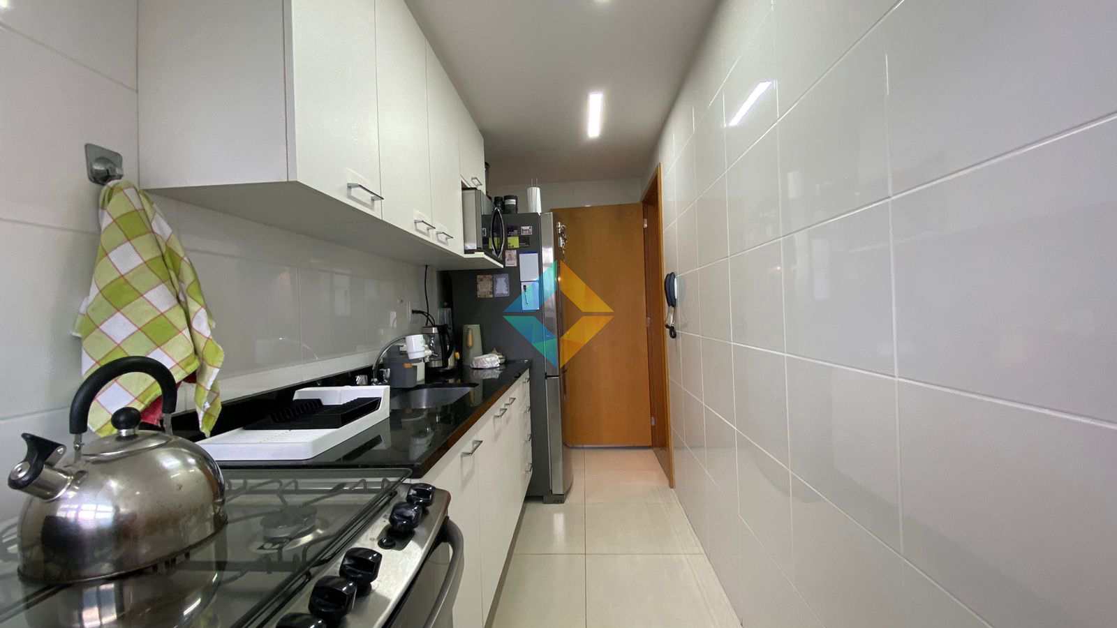 Apartamento à venda com 2 quartos, 70m² - Foto 16