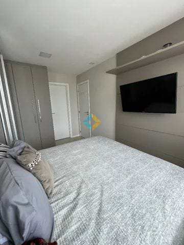 Apartamento à venda com 2 quartos, 75m² - Foto 8