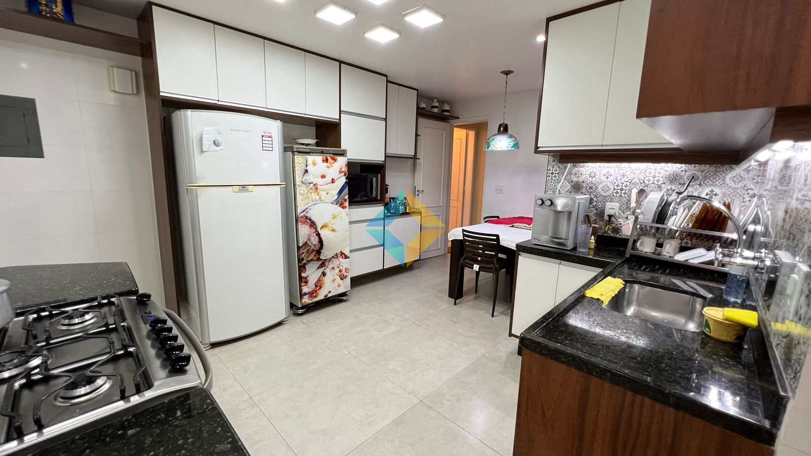 Apartamento à venda com 3 quartos, 110m² - Foto 26