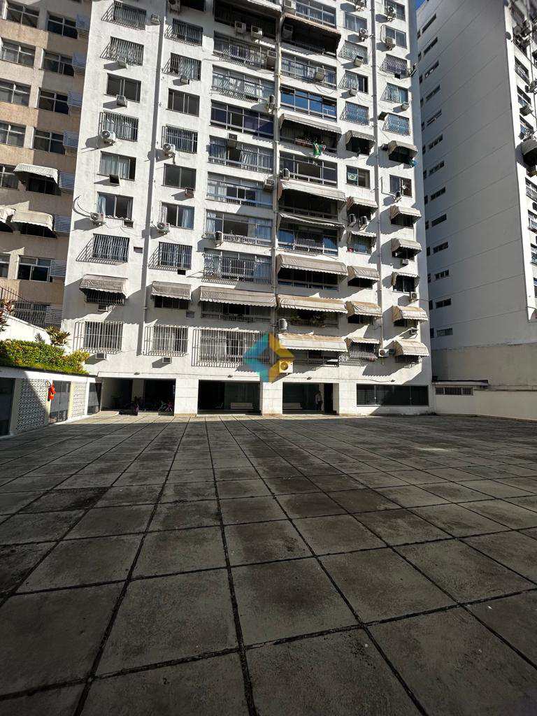 Apartamento à venda com 4 quartos, 170m² - Foto 31