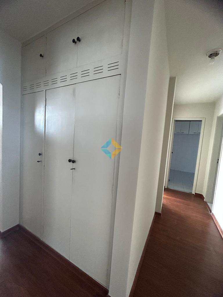 Apartamento à venda com 4 quartos, 170m² - Foto 19