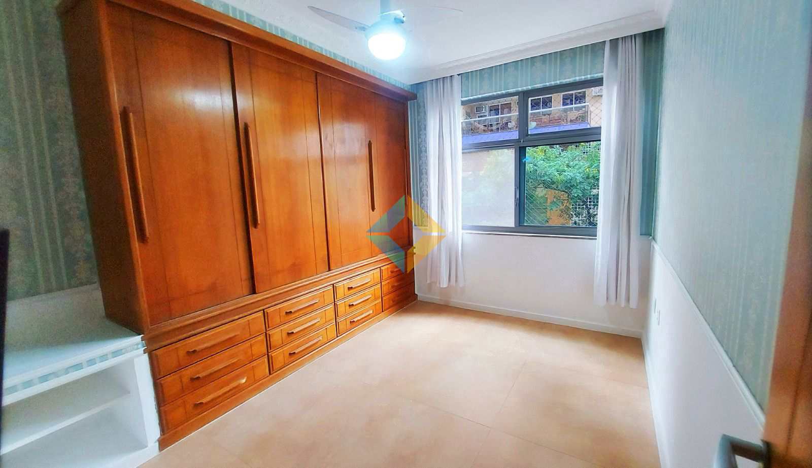 Apartamento à venda com 3 quartos, 120m² - Foto 17